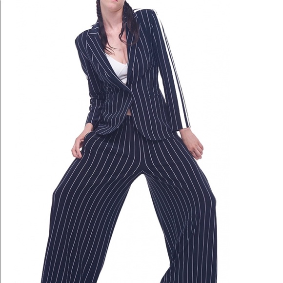 Norma Kamali Jackets & Blazers - Vintage Norma Kamali Retro Fitted Blazer🦋